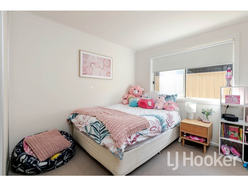 6 Gladstone Road, Seaford Meadows SA 5169