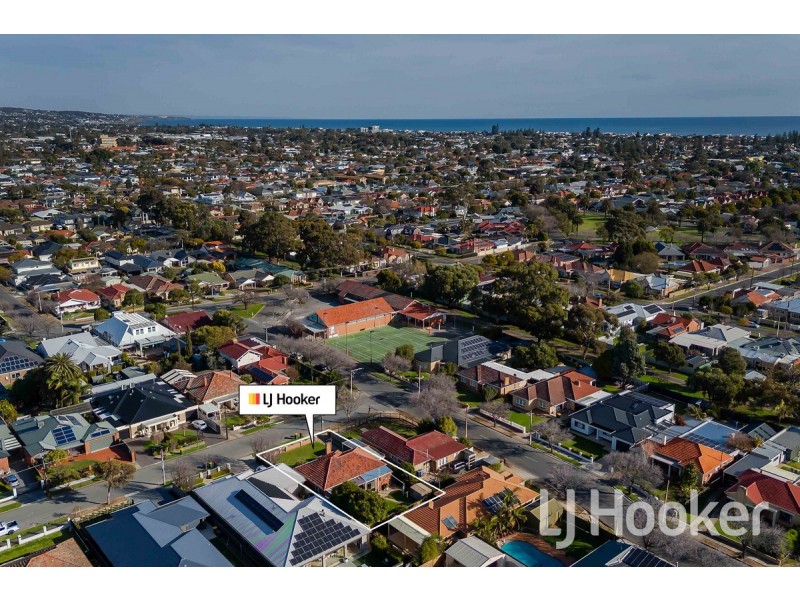 3 Helmsdale Avenue, Glengowrie SA 5044