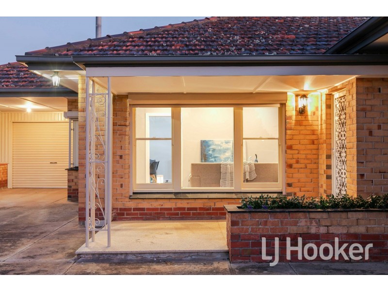 2 Singleton Avenue, Seaton SA 5023