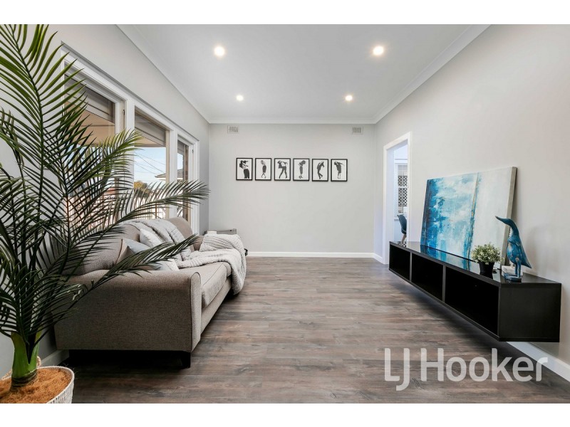 2 Singleton Avenue, Seaton SA 5023
