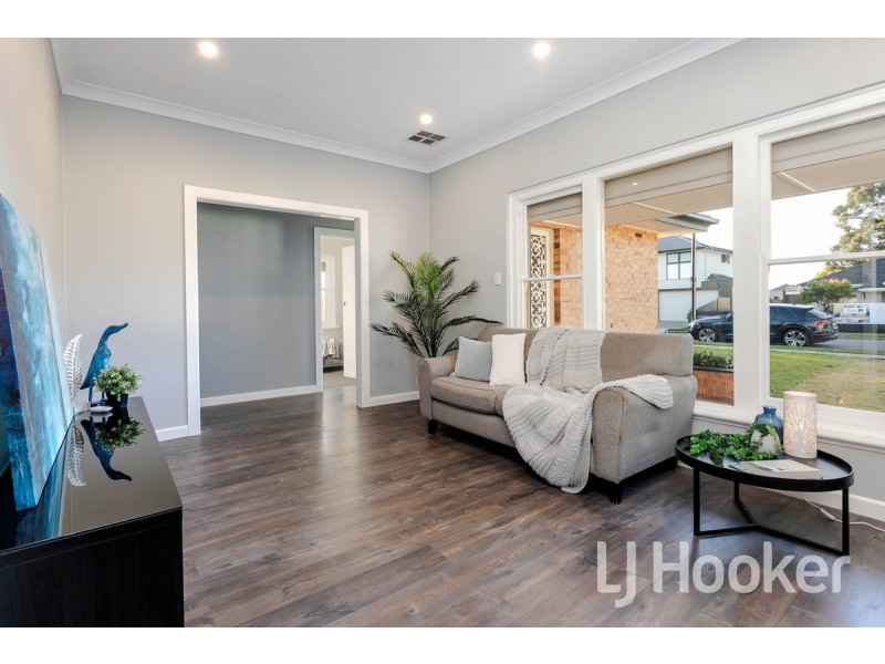 2 Singleton Avenue, Seaton SA 5023