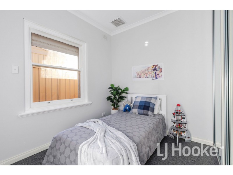 2 Singleton Avenue, Seaton SA 5023