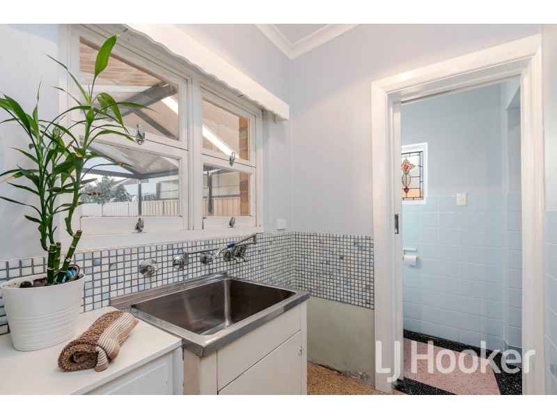 2 Singleton Avenue, Seaton SA 5023