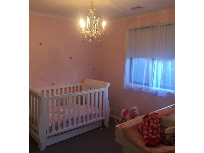 2 Christiana Crescent, Wynn Vale SA 5127