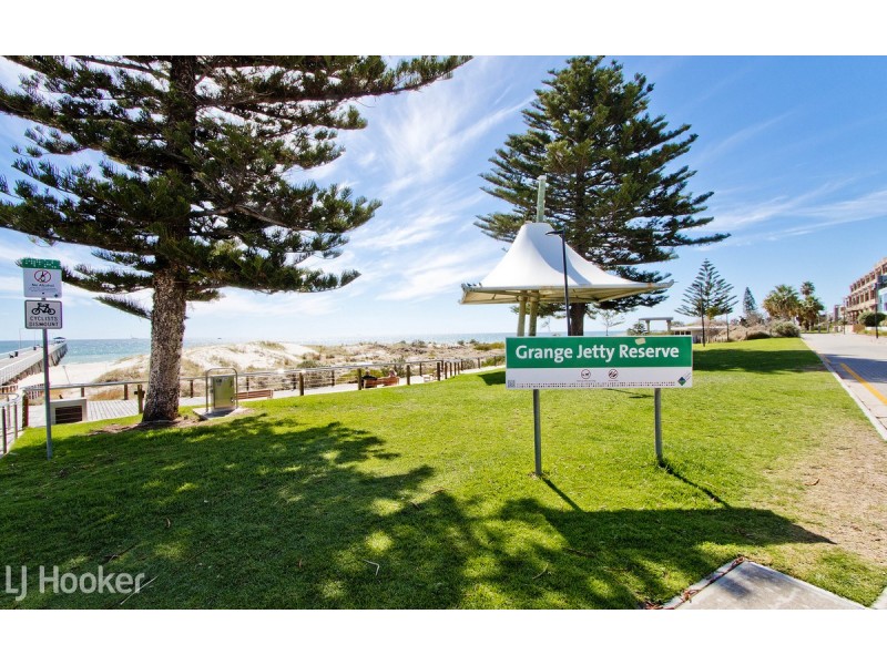 4 & 4A Tyrie Avenue, Findon SA 5023