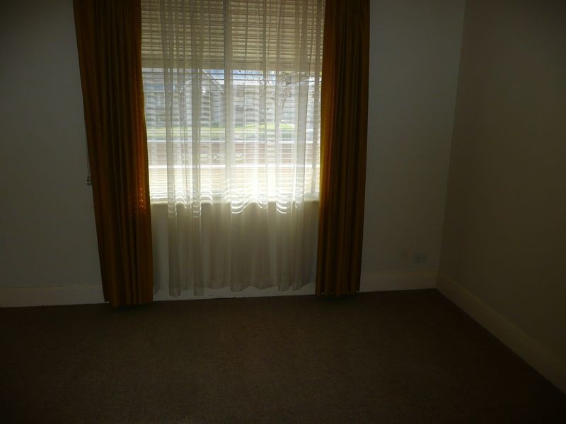 4 Hobbs Street, Findon SA 5023