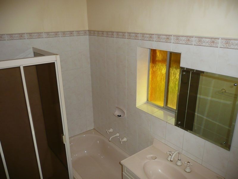 4 Hobbs Street, Findon SA 5023