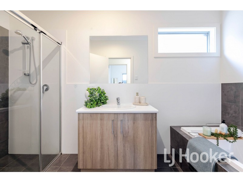 15A Essex Street, Woodville Gardens SA 5012