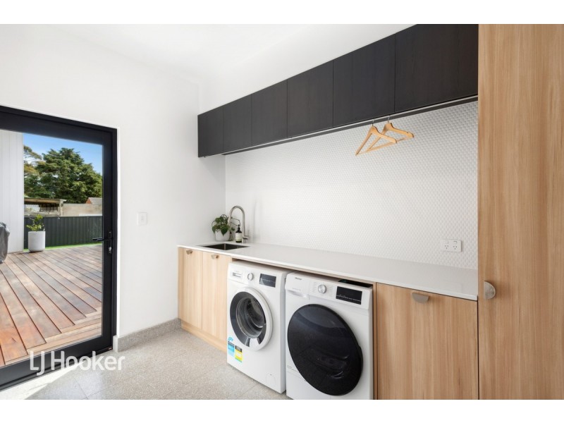 10 Adam Avenue, Bellevue Heights SA 5050