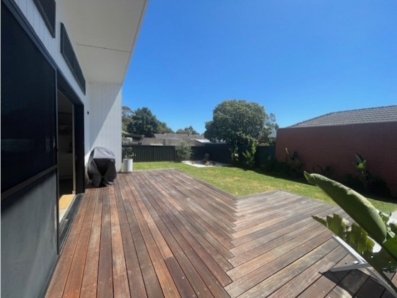 10 Adam Avenue, Bellevue Heights SA 5050