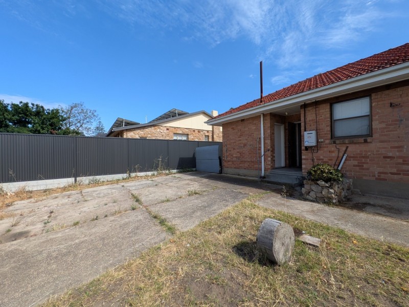 16 Strathfield Terrace, Largs Bay SA 5016