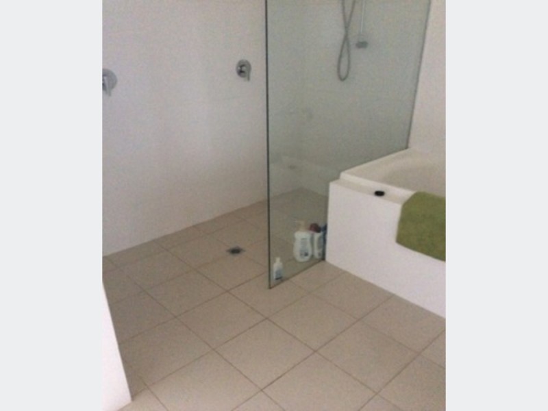 Room 2 at Addison Road, Pennington SA 5013