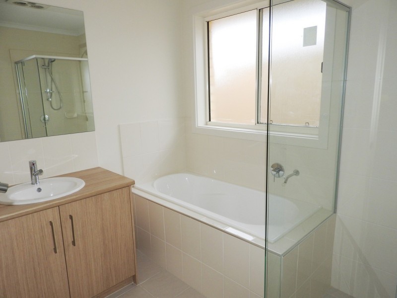18 Jollies Court, Seaford Meadows SA 5169