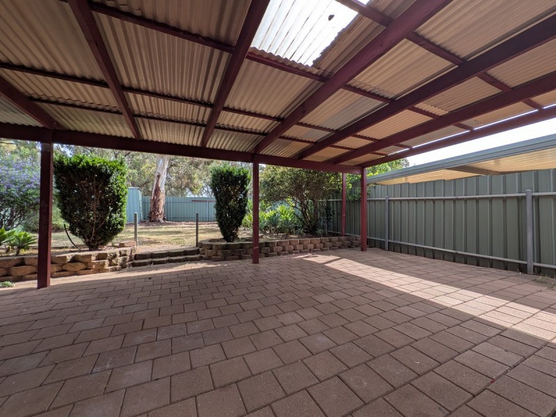 8 Lynton Court, Blakeview SA 5114