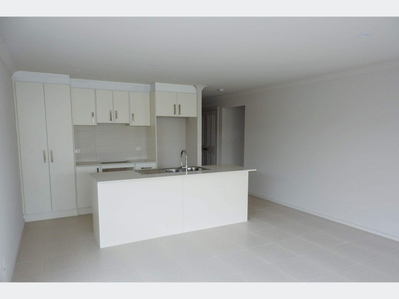 77 Princess Royal Parade, Hindmarsh Island SA 5214