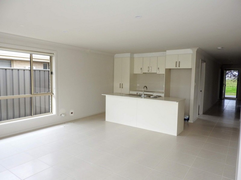 77 Princess Royal Parade, Hindmarsh Island SA 5214