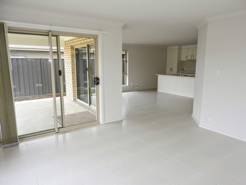 77 Princess Royal Parade, Hindmarsh Island SA 5214