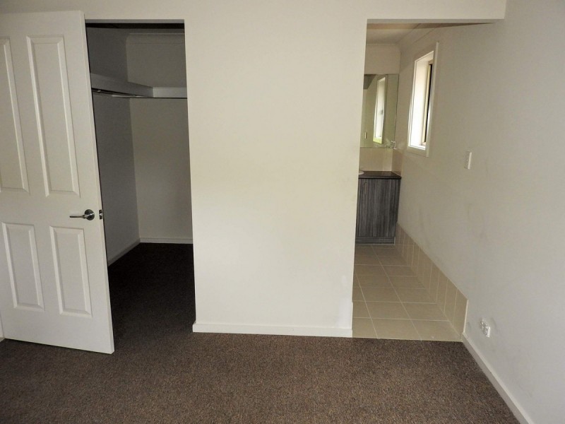 77 Princess Royal Parade, Hindmarsh Island SA 5214