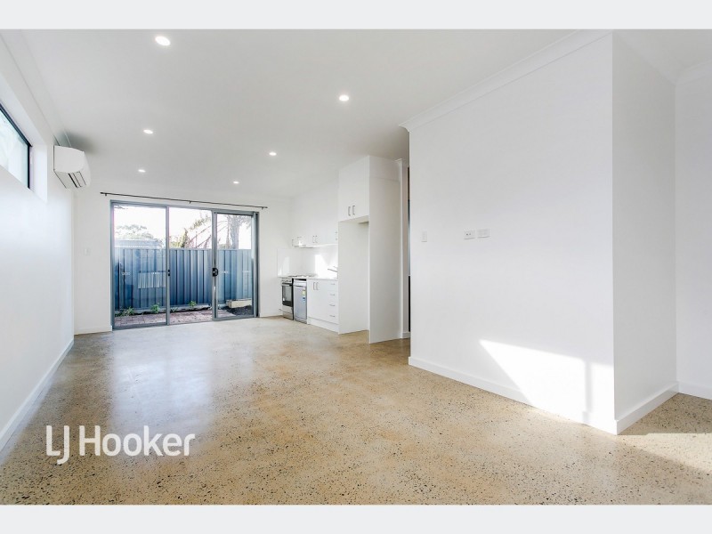 4/8 Wakelin Terrace, O’sullivan Beach SA 5166