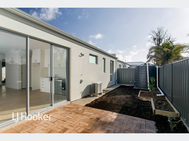 4/8 Wakelin Terrace, O’sullivan Beach SA 5166