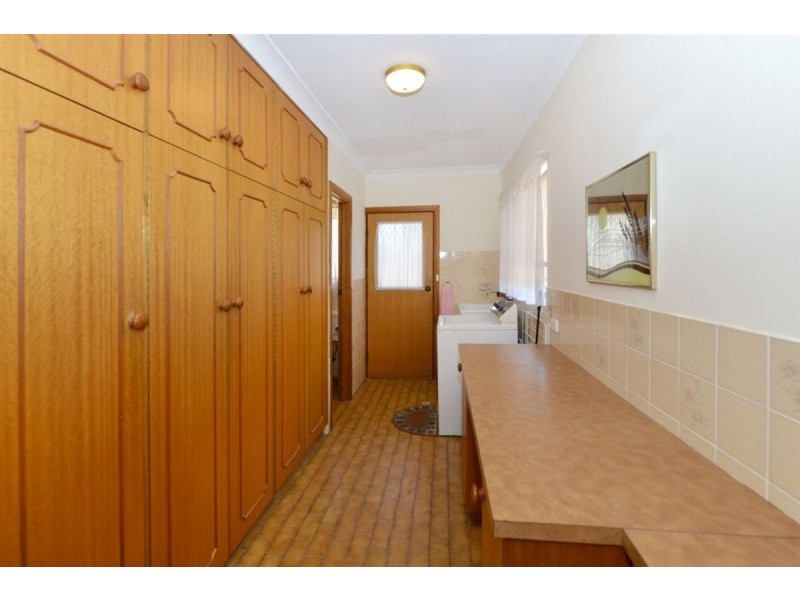 2 Mia Court, West Lakes SA 5021