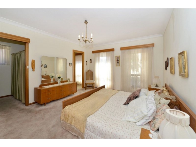 2 Mia Court, West Lakes SA 5021