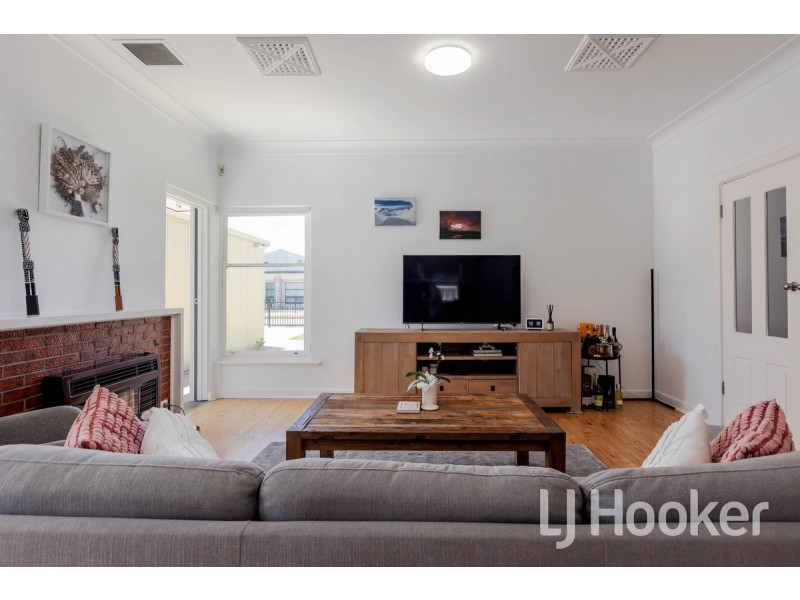 22 Hurstfield Terrace, Findon SA 5023