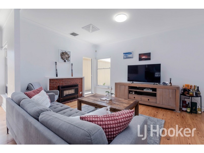 22 Hurstfield Terrace, Findon SA 5023