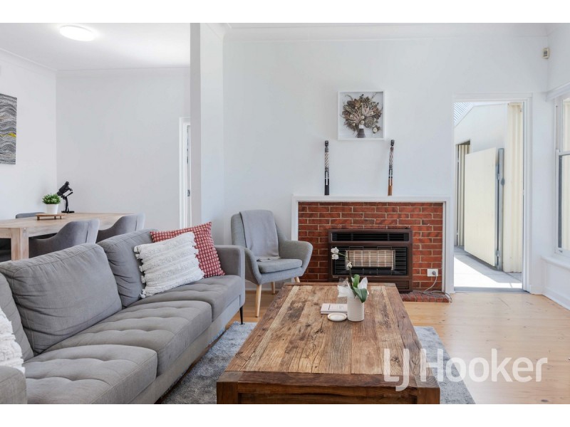 22 Hurstfield Terrace, Findon SA 5023