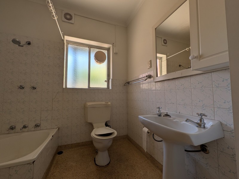 4/44 Farnham Road, Keswick SA 5035