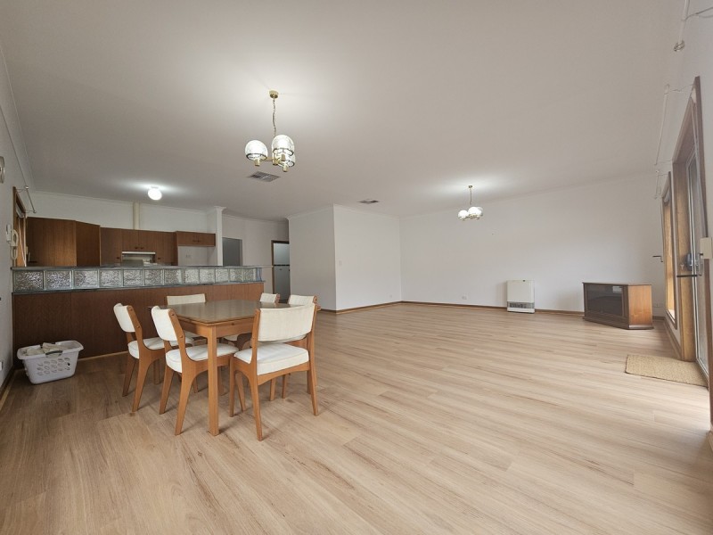 11A Strathbogie Avenue, Findon SA 5023
