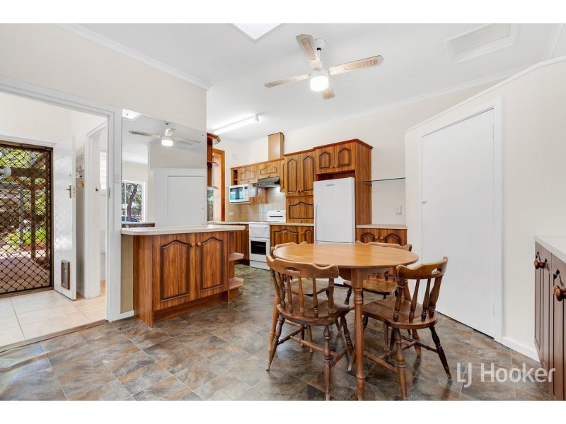 31 Smitham Street, Elizabeth Grove SA 5112