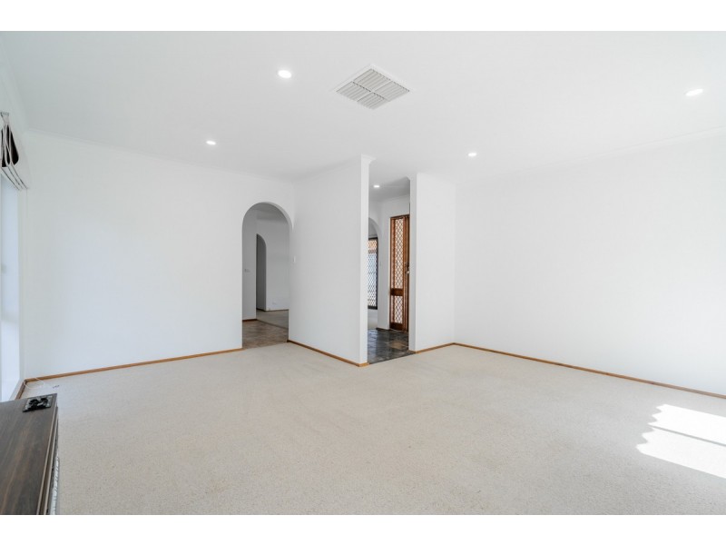 184 Hub Drive, Aberfoyle Park SA 5159