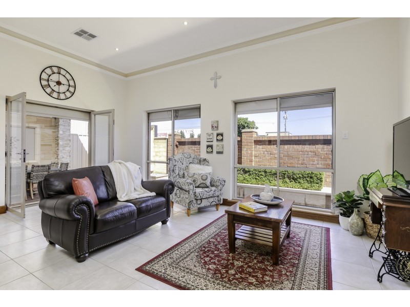 3 Grange Court, Findon SA 5023