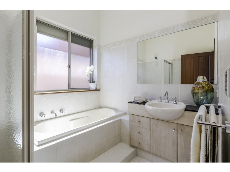 3 Grange Court, Findon SA 5023