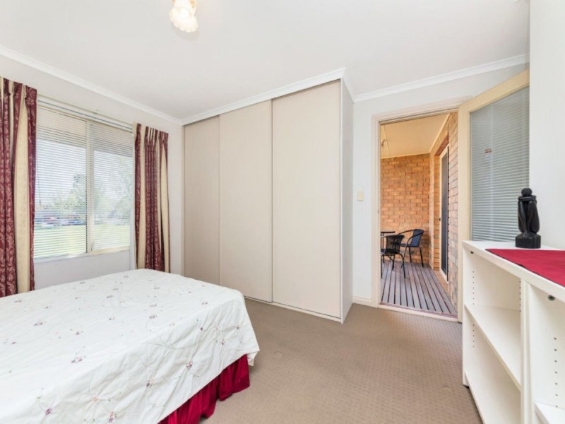 3 St Michaels Circuit, Oakden SA 5086