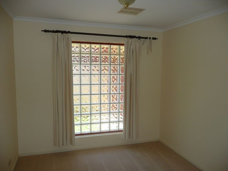 2 Royal Close, Findon SA 5023
