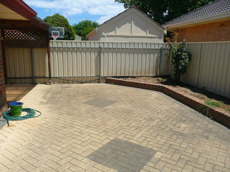 2 Royal Close, Findon SA 5023