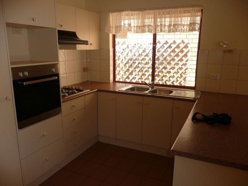 2 Royal Close, Findon SA 5023