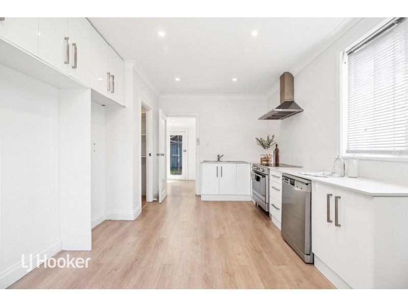 5 Diosma Crescent, Lockleys SA 5032