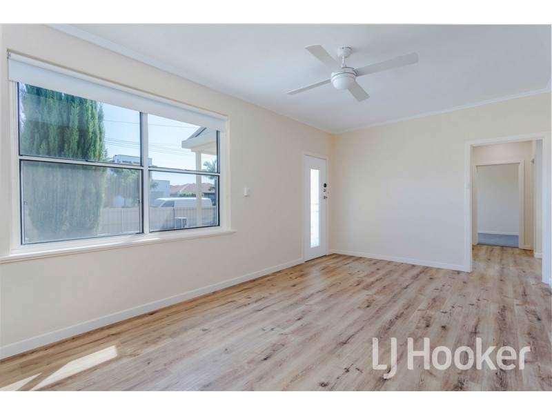 11 Russ Avenue, Seaton SA 5023
