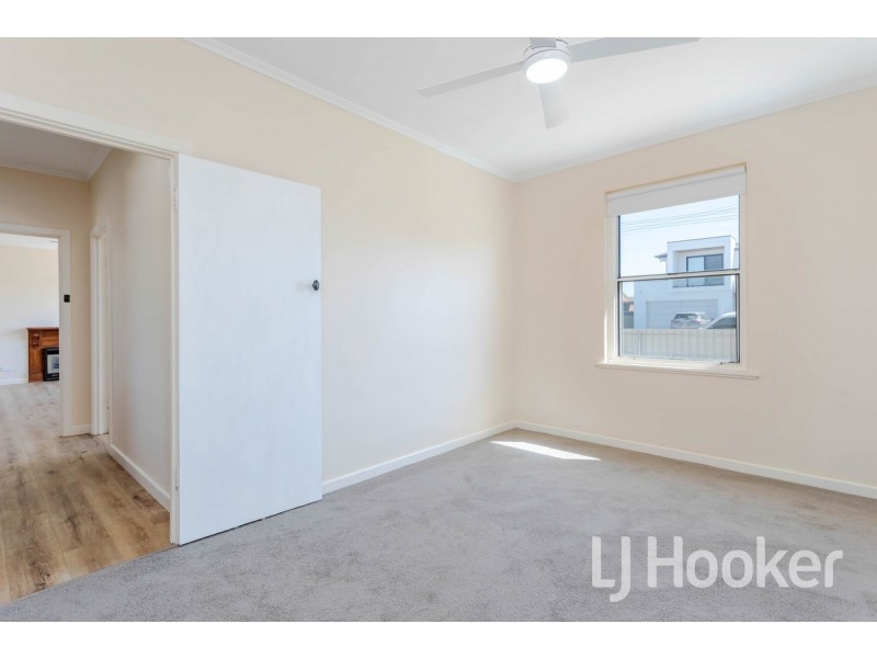 11 Russ Avenue, Seaton SA 5023