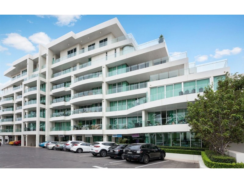 17/155 Brebner Drive, West Lakes SA 5021