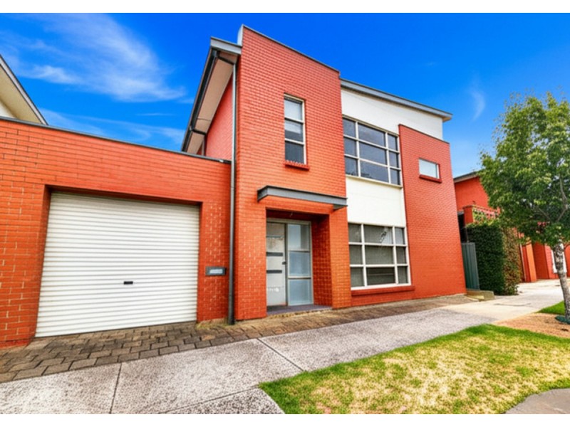 8 Waterton Lane, Mawson Lakes SA 5095