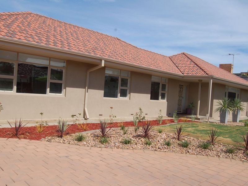 17 Shirley Crescent, West Beach SA 5024