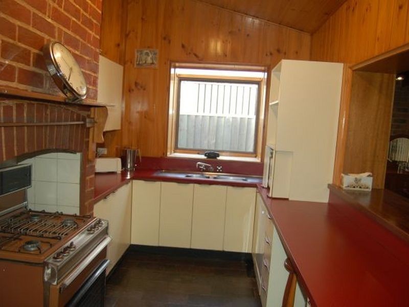 16 Whaddon Road, Brooklyn Park SA 5032