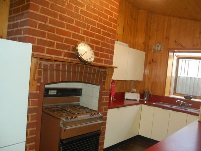 16 Whaddon Road, Brooklyn Park SA 5032