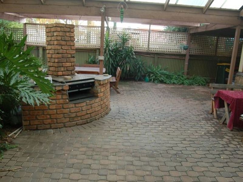 16 Whaddon Road, Brooklyn Park SA 5032