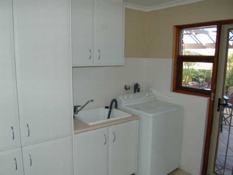 26 Pine Drive, Aberfoyle Park SA 5159