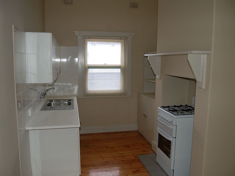 14 Farnham Rd, Keswick SA 5035